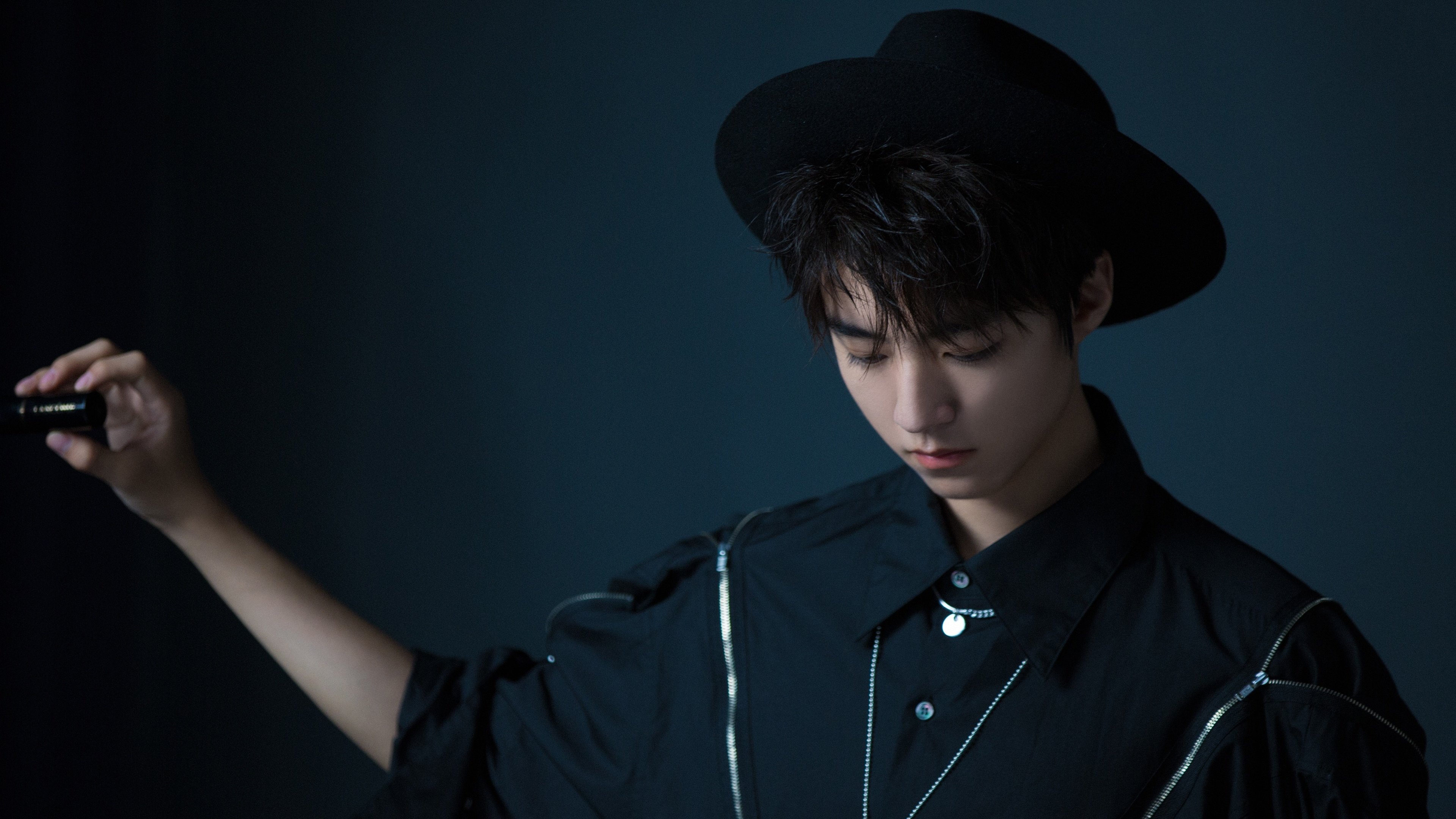 德甲争冠战启示录,皇马防守哲学如何锁死秘鲁尖刀